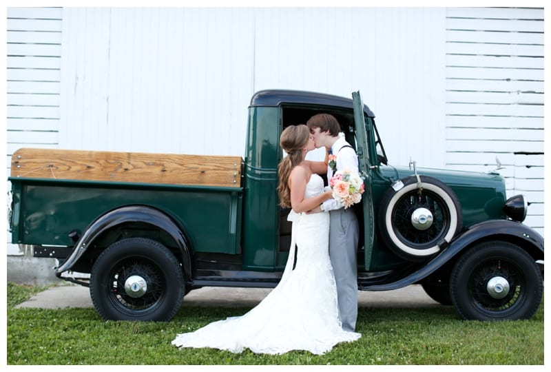 A Rustic Barn Wedding and Reception at Engelbrecht Farm in Paxton, IL by Ebby L Photography