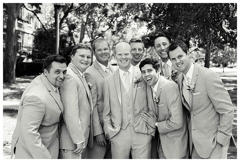 fun groomsmen photos