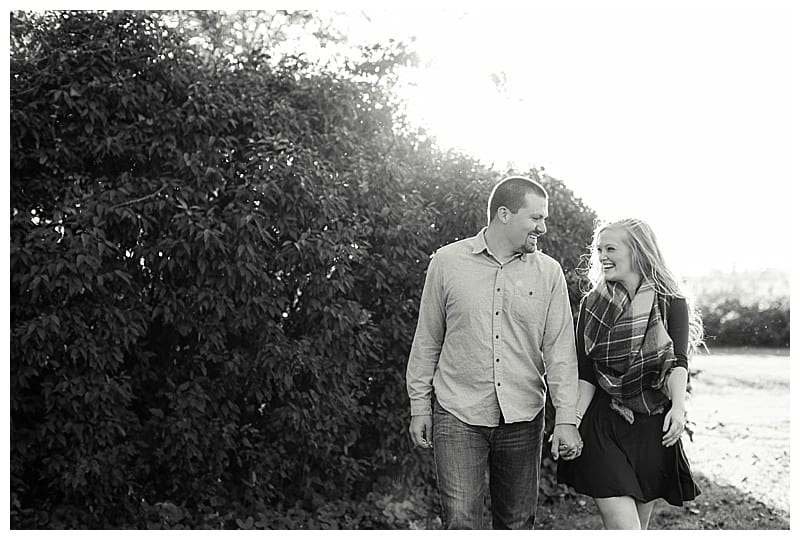 rustic-country-engagement-session-champaign-il-photos_0094