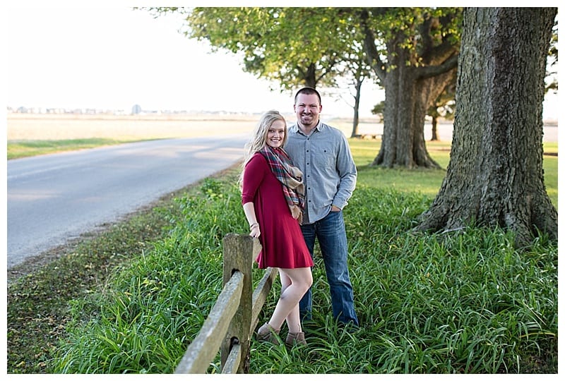 rustic-country-engagement-session-champaign-il-photos_0102