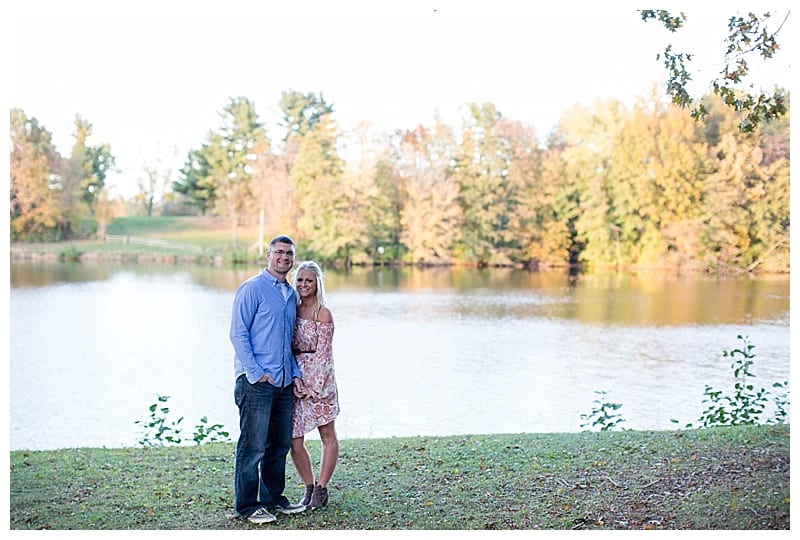 lake-of-the-woods-engagement-session-photos_0136